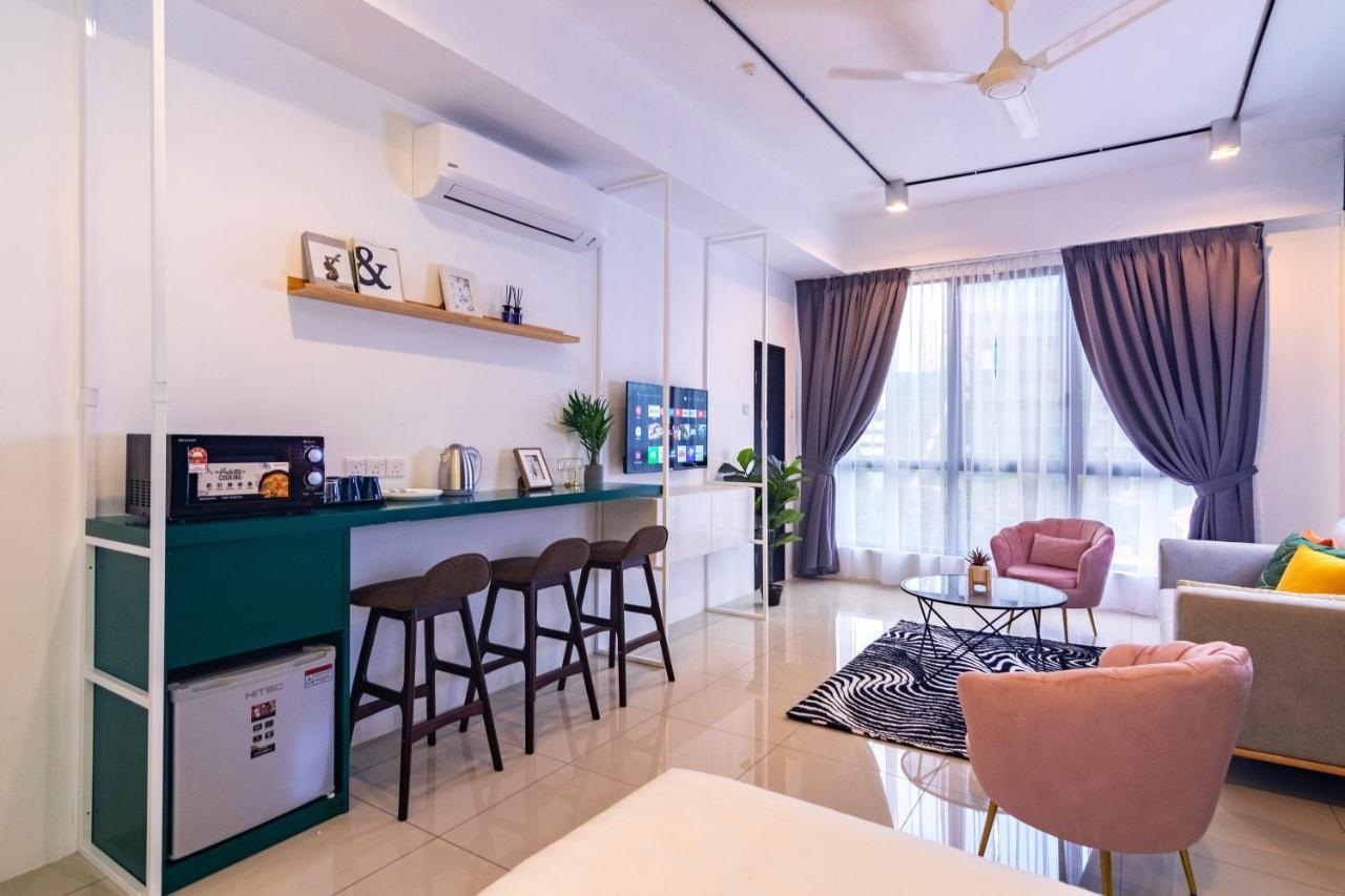 Scott Signature Suites By Alv Джордж Таун Екстериор снимка
