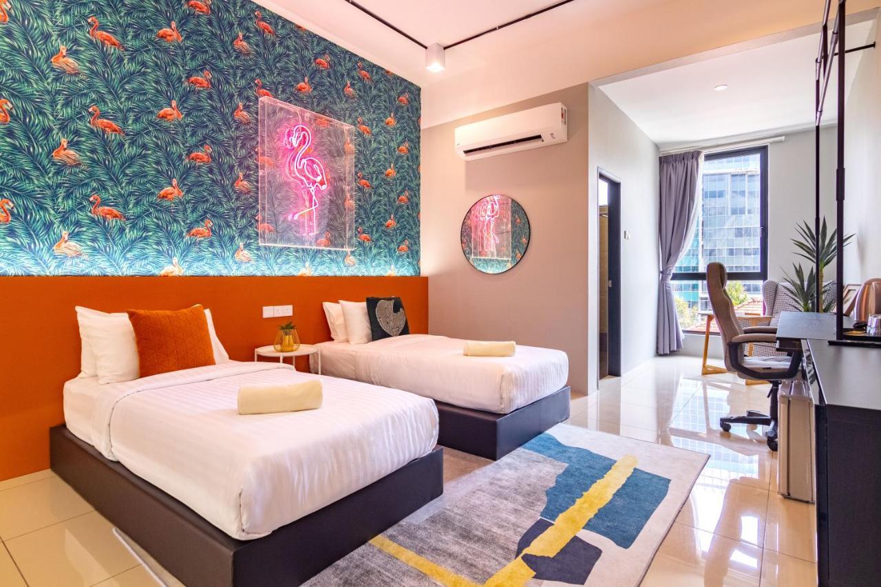 Scott Signature Suites By Alv Джордж Таун Екстериор снимка